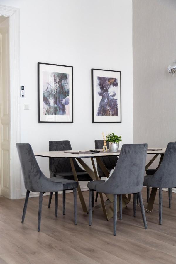 Exclusive Downtown Apartment In The Heart Of Budapesta Exterior foto